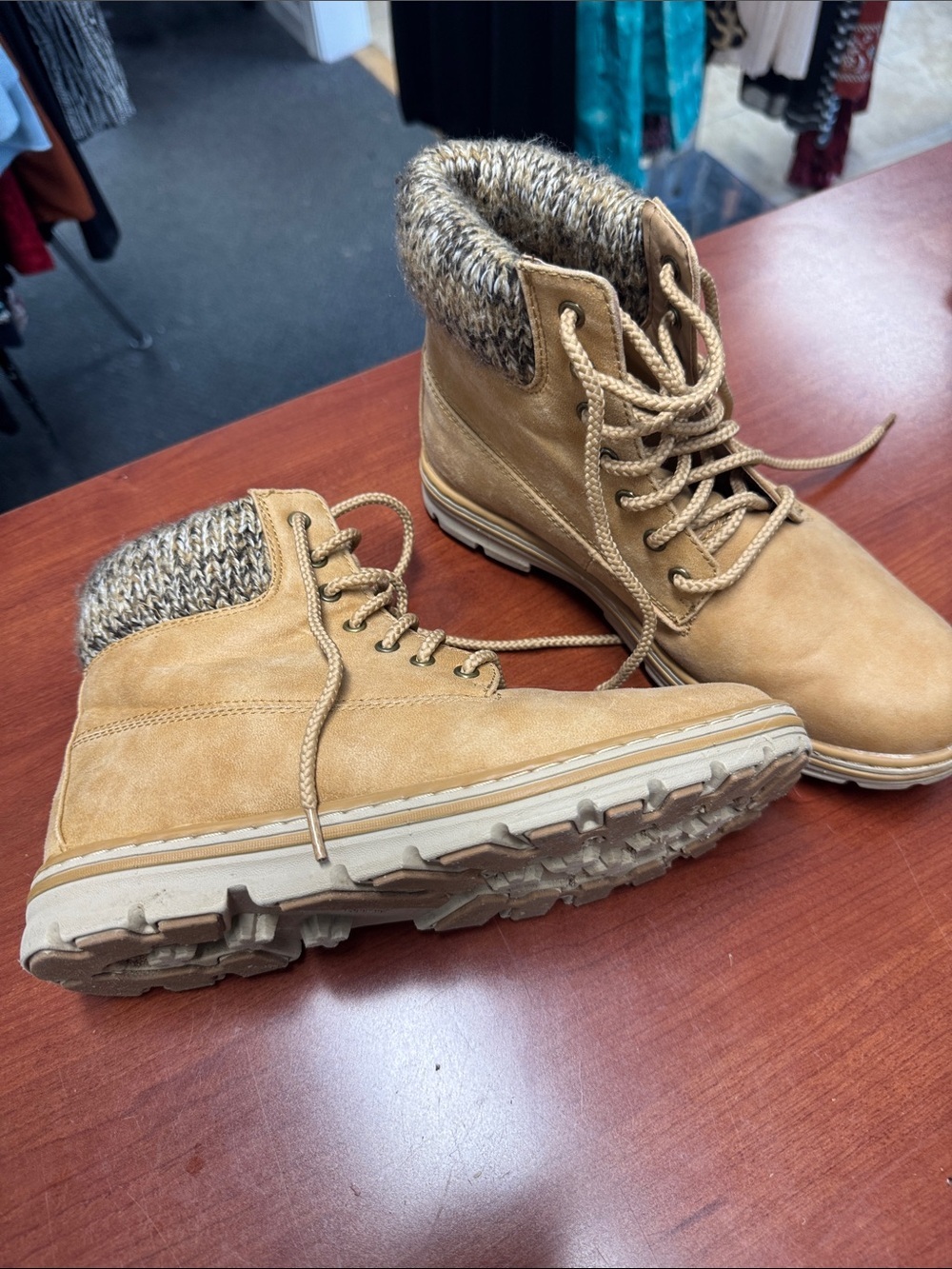 Cliffs by white mountain boots size 7.5 // 062817